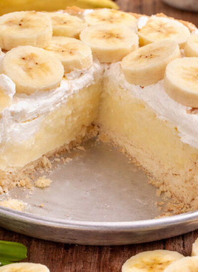 Old Fashioned Banana Cream Pie in a pie dish
