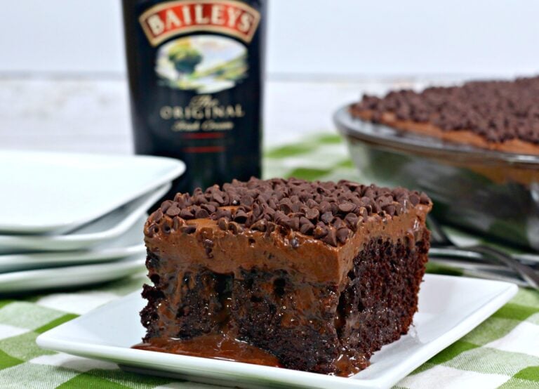Baileys Irish Cream Chocolate Cake With Baileys Buttercream Frosting 