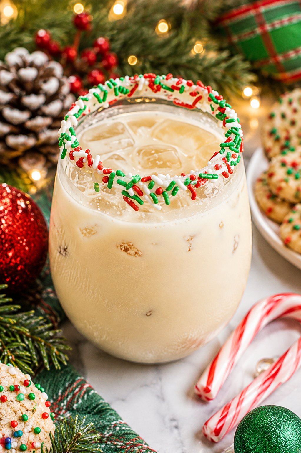 christmas cookie cocktail in a clear glass