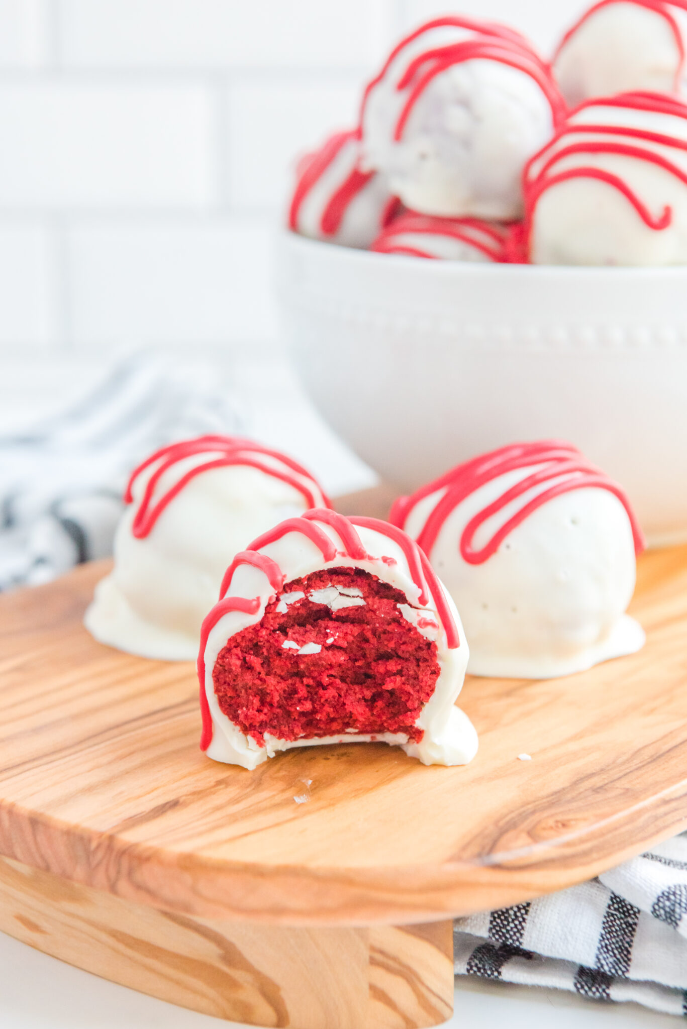 Red Velvet Cake Balls - My Incredible Recipes