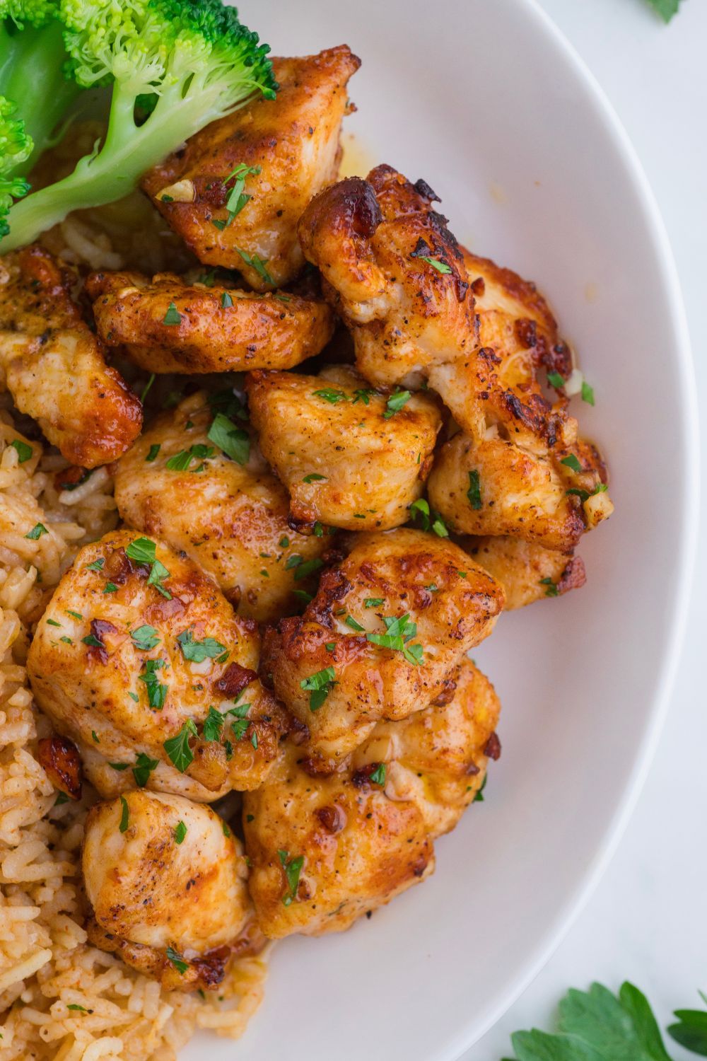 Garlic Butter Chicken Bites on plate 