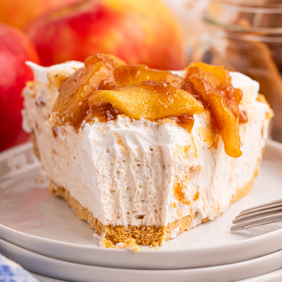 Creamy No Bake Apple Cheesecake Pie-image