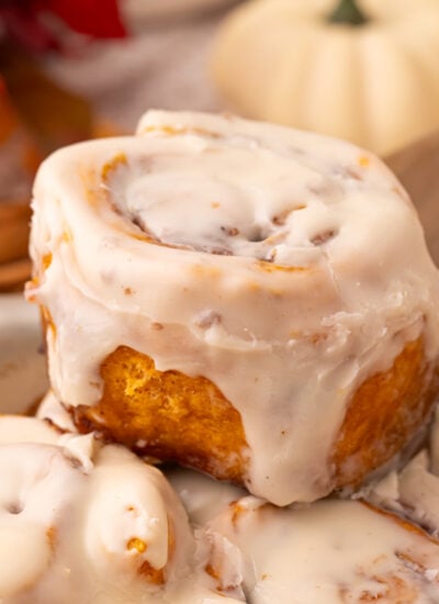 2 ingredient pumpkin cinnamon rolls smothered in icing